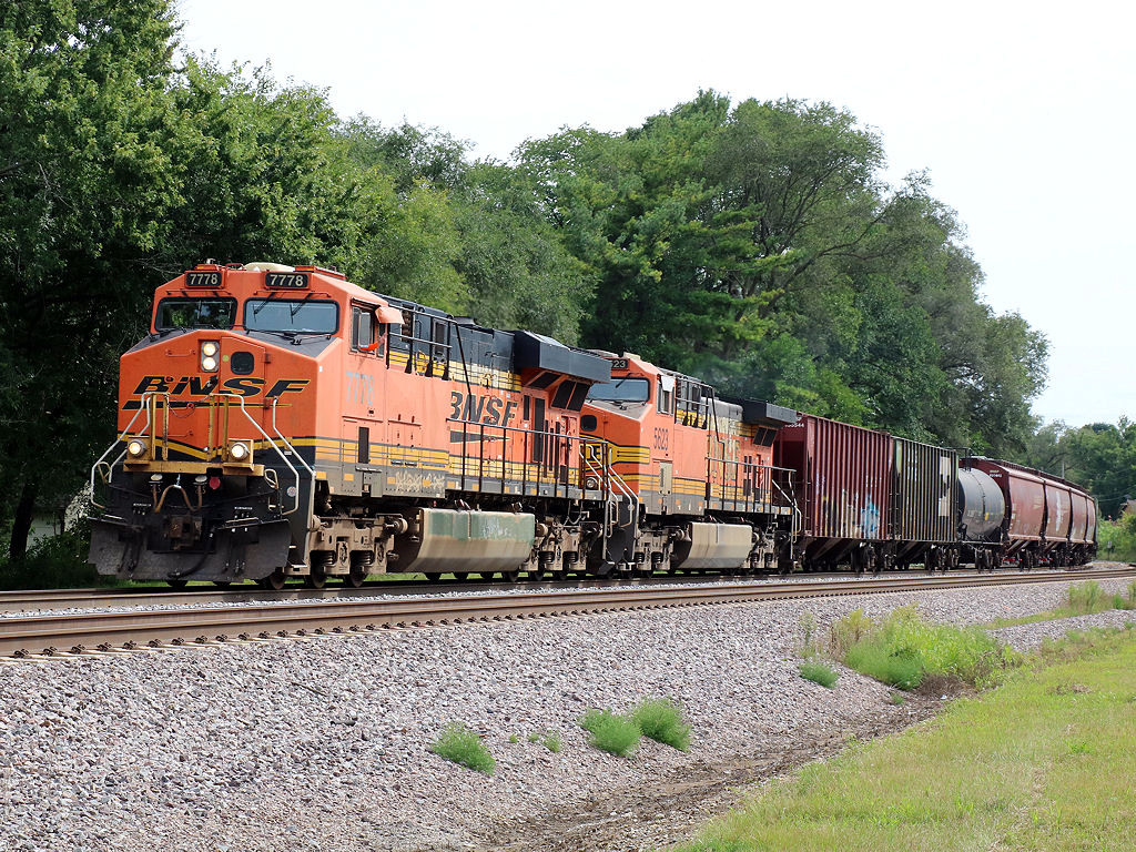 BNSF 7778